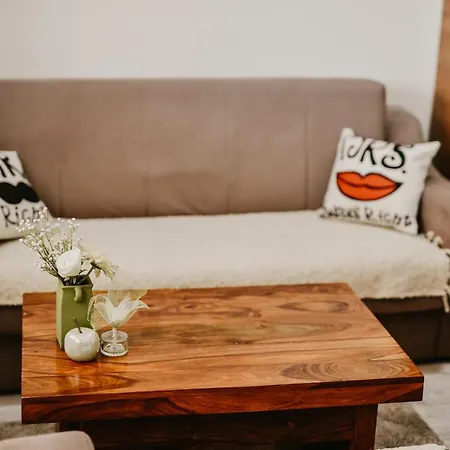 Apartment As-mo *