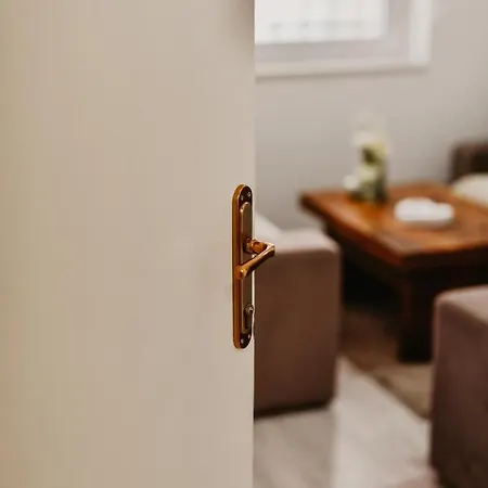 Apartment News *